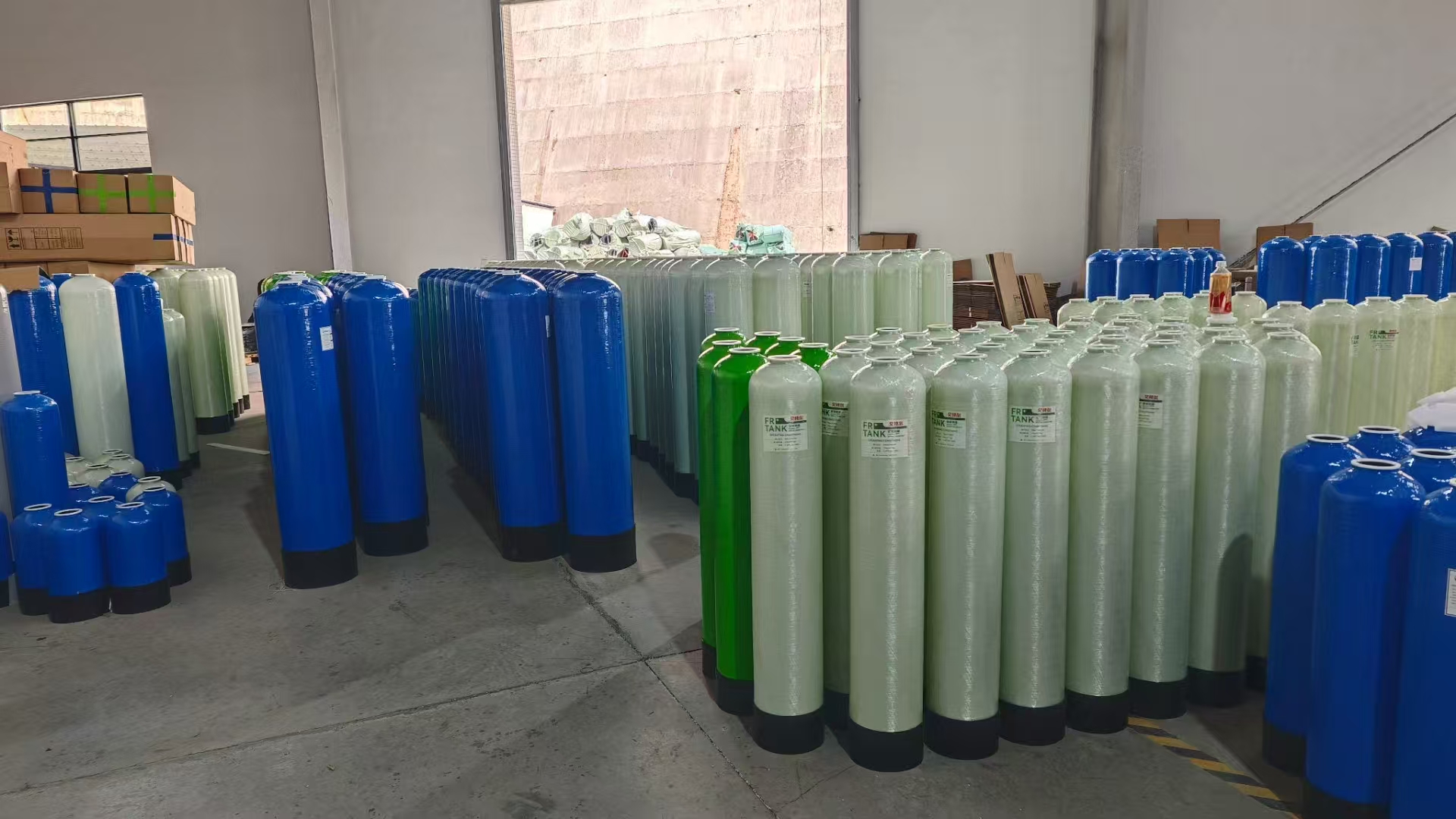 艾特尔罐子-玻璃钢罐子